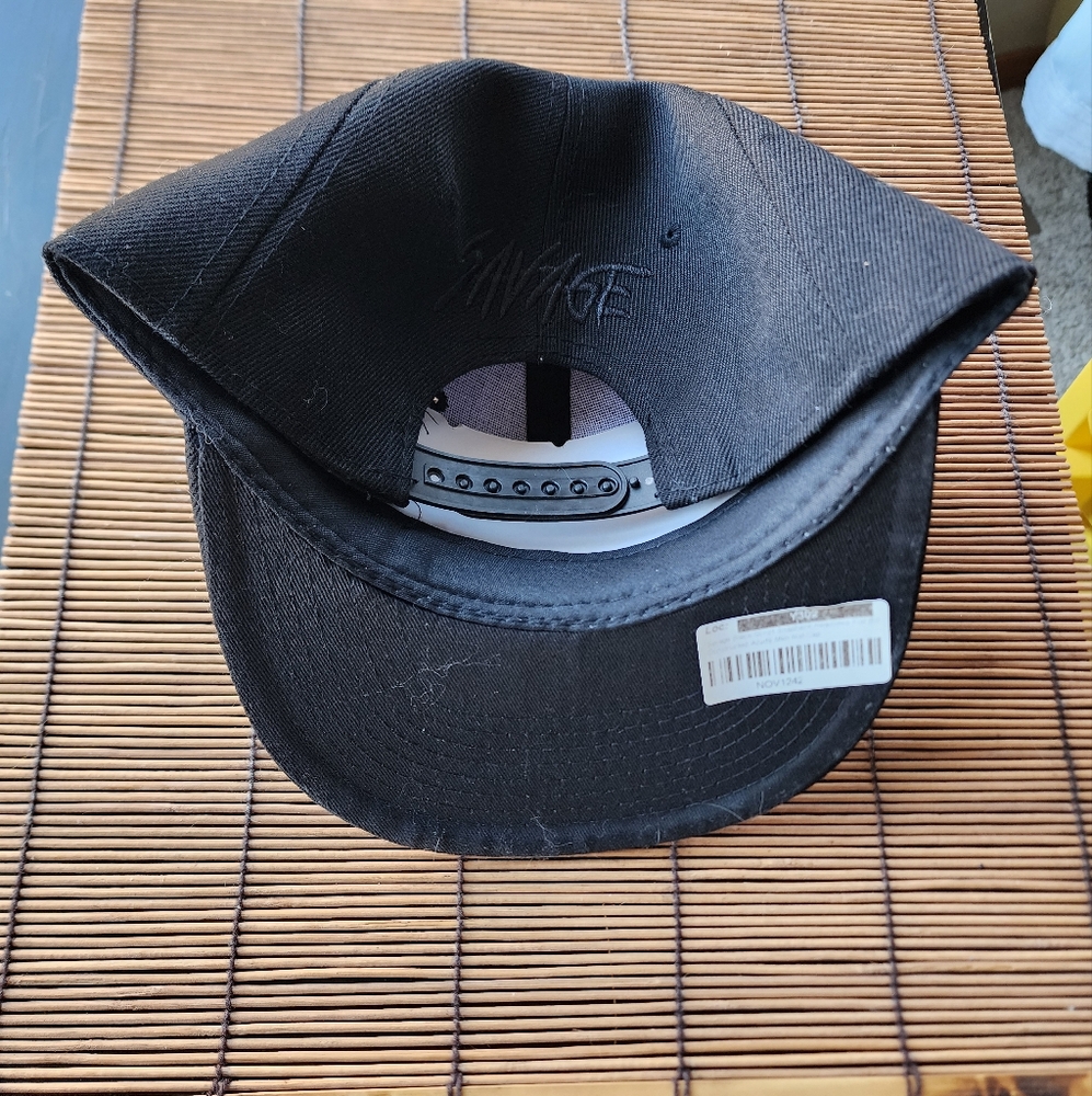 Black Snapback Cap - Picture 4 of 4